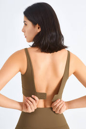 Seamless Ribbed Backless Sports Bra by bornfocus