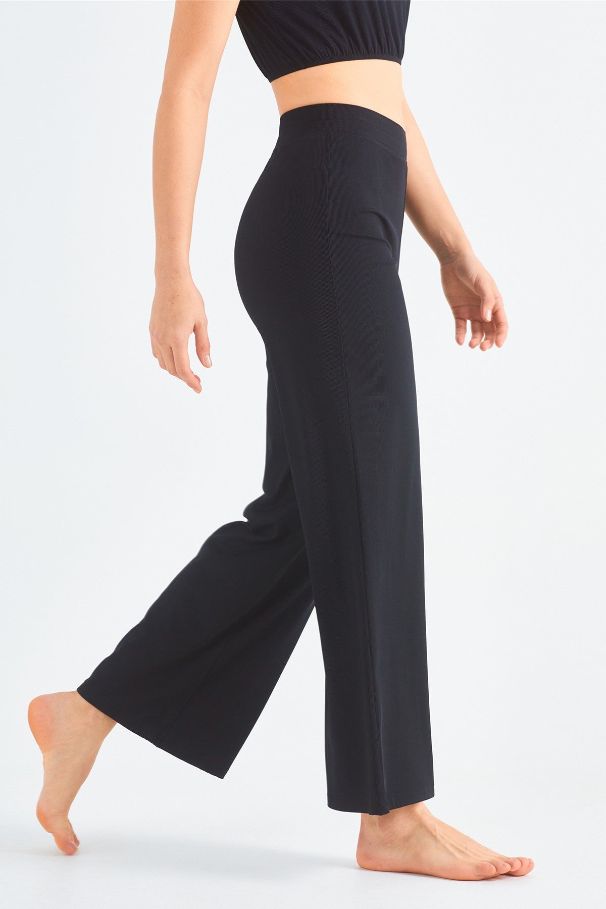 Wide-Leg Yoga Pants with Drawstring by bornfocus