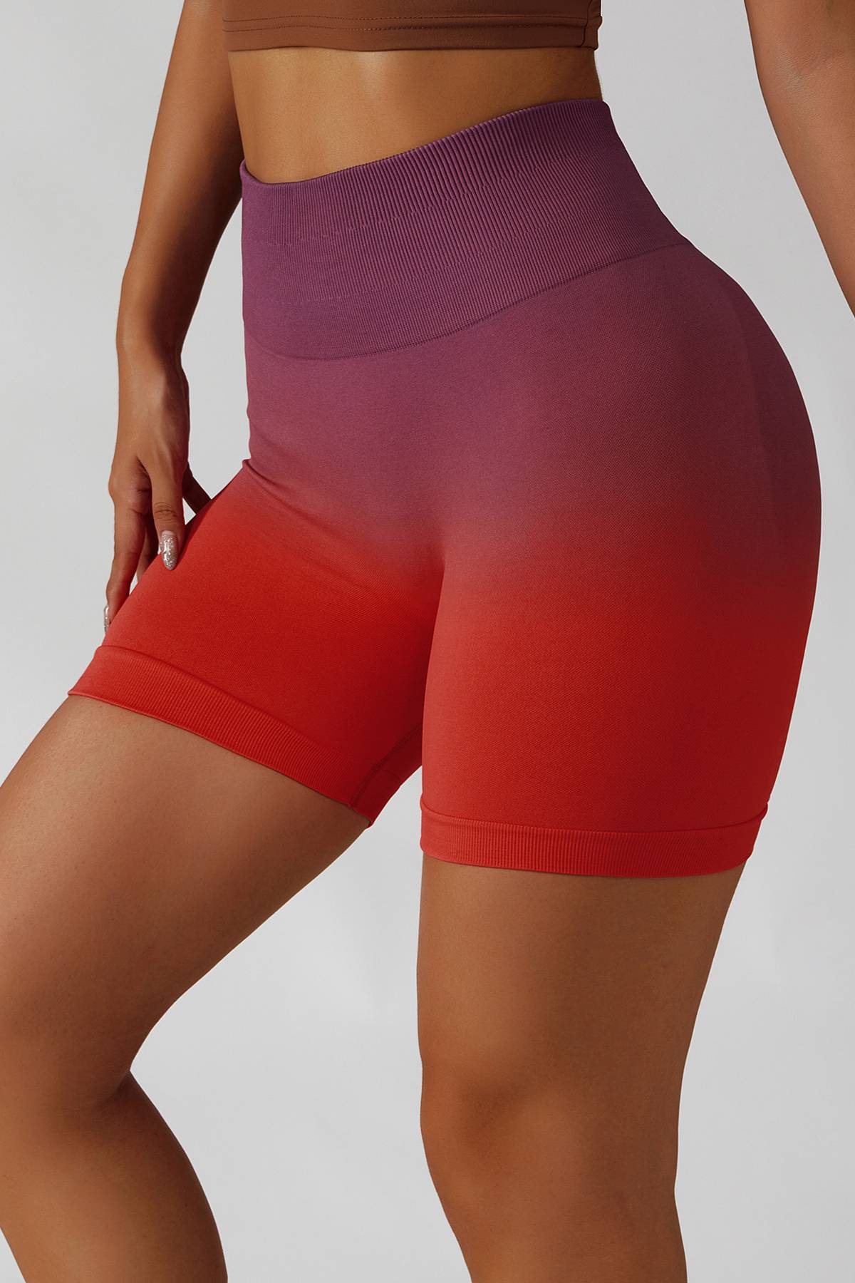 Ombre Seamless Scrunch Butt Shorts by bornfocus