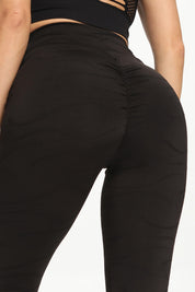 Ripples Ruched Bum Gym Leggings by bornfocus