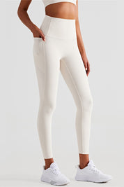 Ribbed Seamless Leggings with Pockets by bornfocus