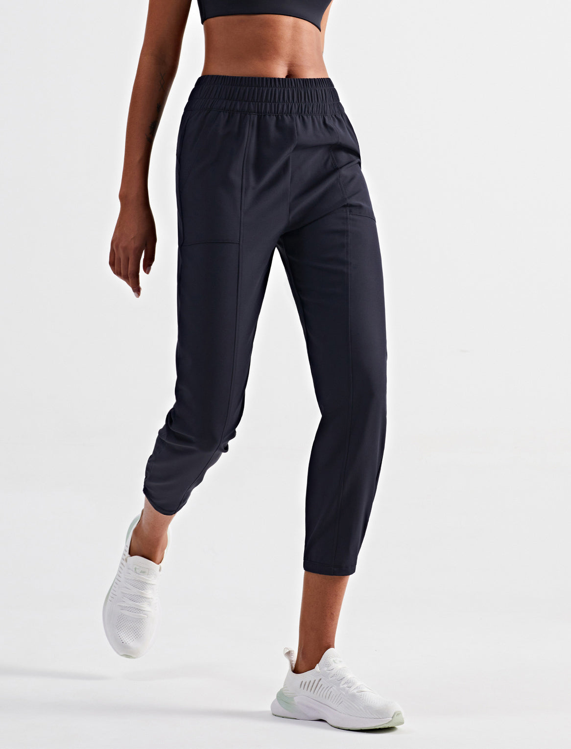 Athletic Cargo Pants Cropped by bornfocus