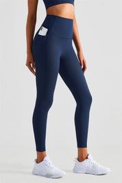 Ribbed Seamless Leggings with Pockets by bornfocus