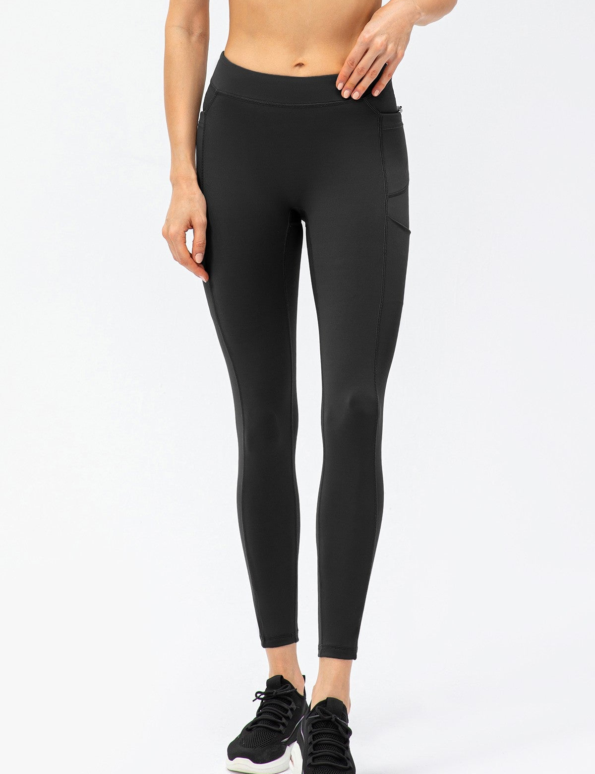 No Front Seam Leggings with Multi-Pockets by bornfocus