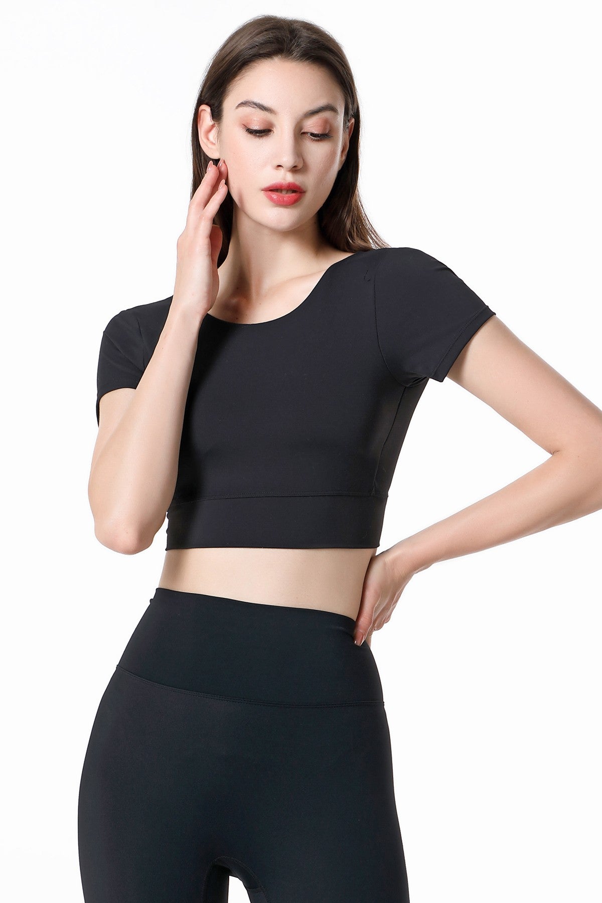 Short Sleeve Cropped Tops Built-in Bra by bornfocus