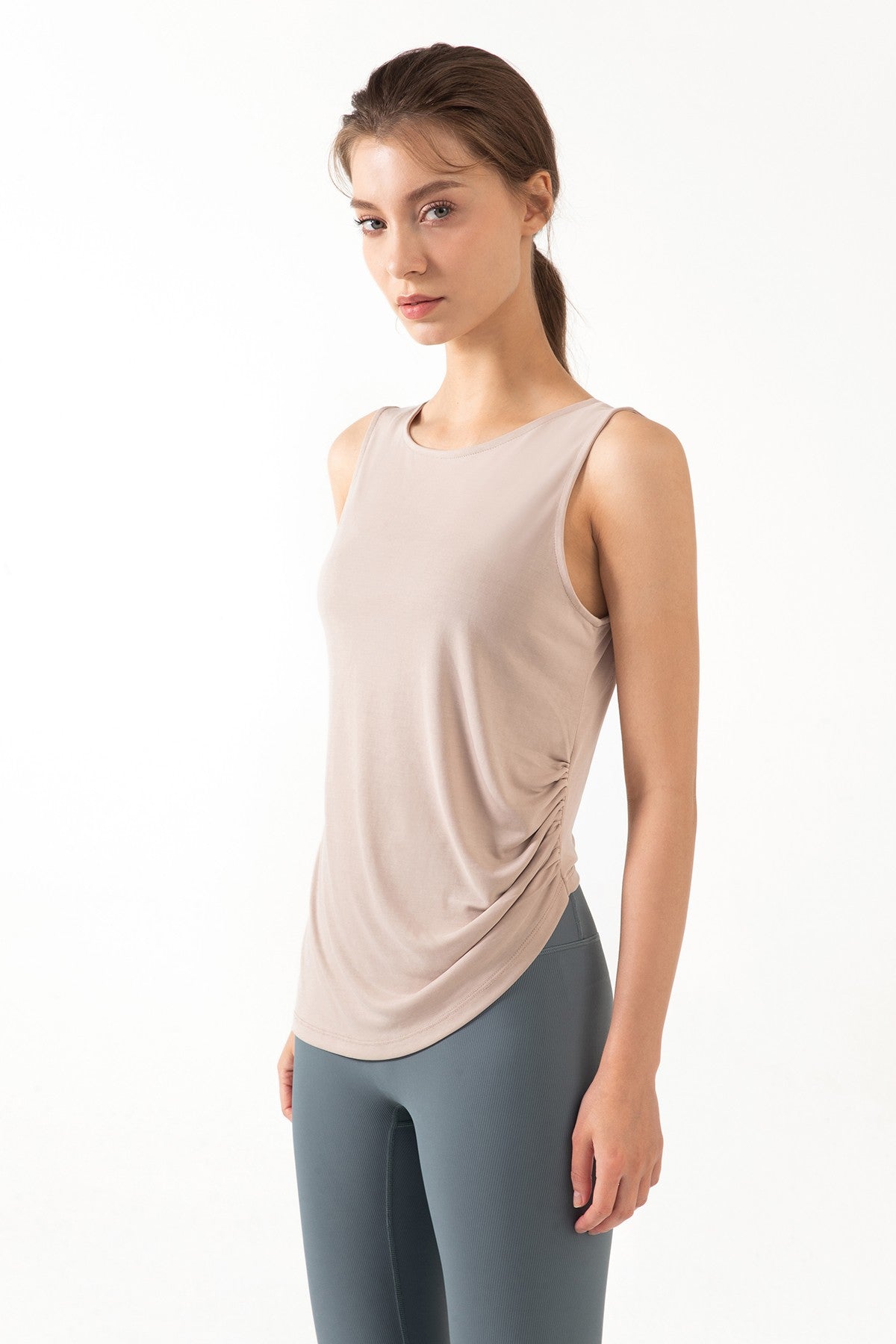 Reversible Wear Asymmetrical Hem Tank Tops by bornfocus