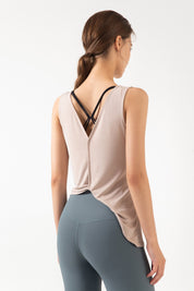 Reversible Wear Asymmetrical Hem Tank Tops by bornfocus