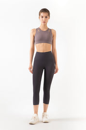 Ribbed Seamless Capri Leggings by bornfocus