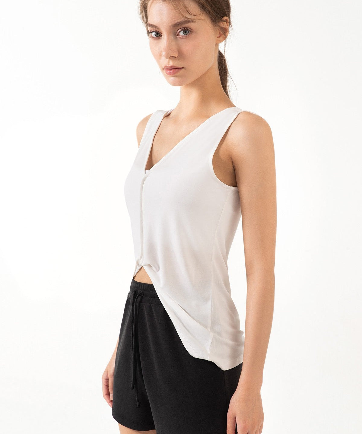 Reversible Wear Asymmetrical Hem Tank Tops by bornfocus