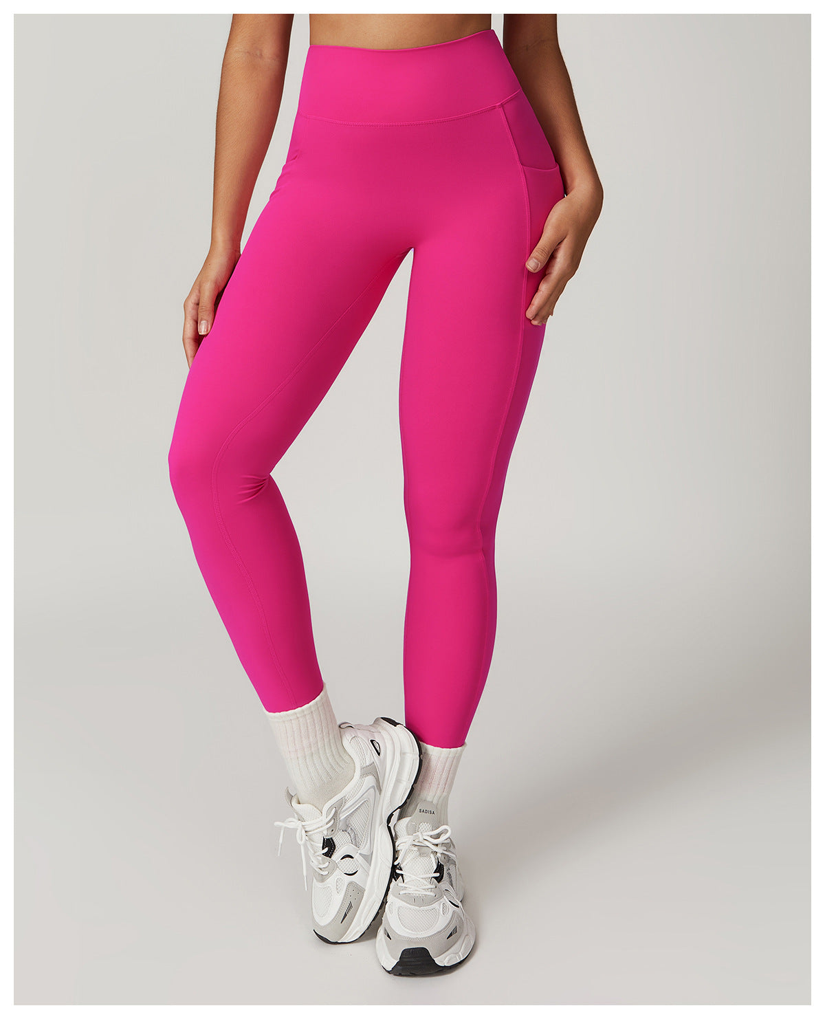V Back Scrunch Leggings With Pocket