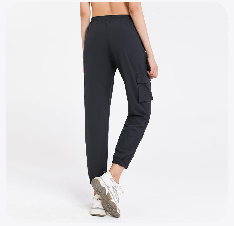 Fitness training trousers by bornfocus