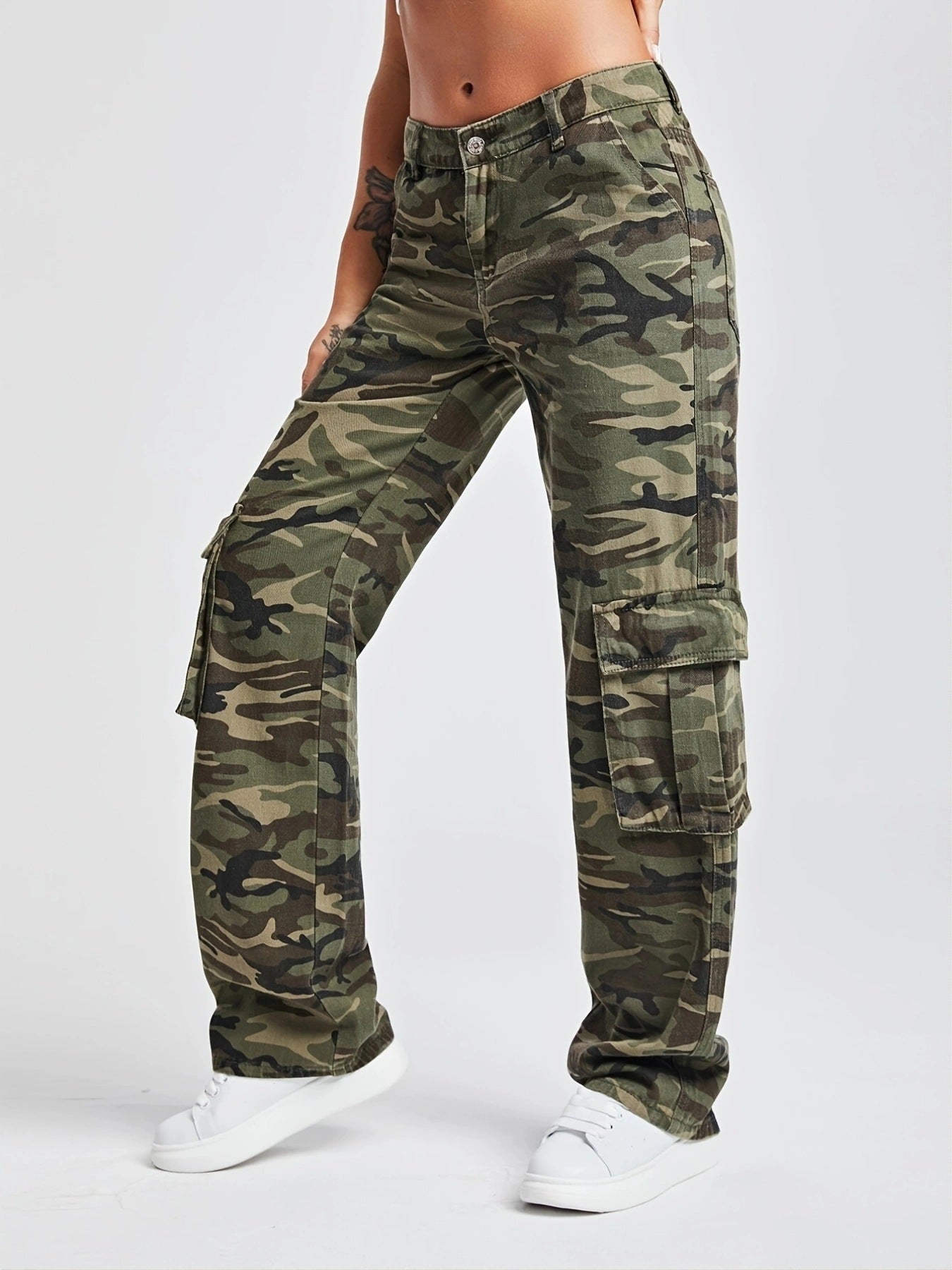 Camo cargo pants - Green by bornfocus