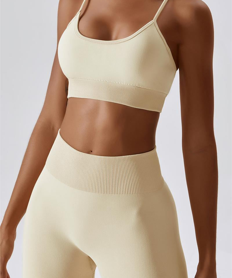 Seamless Crossover Sports Bra by bornfocus