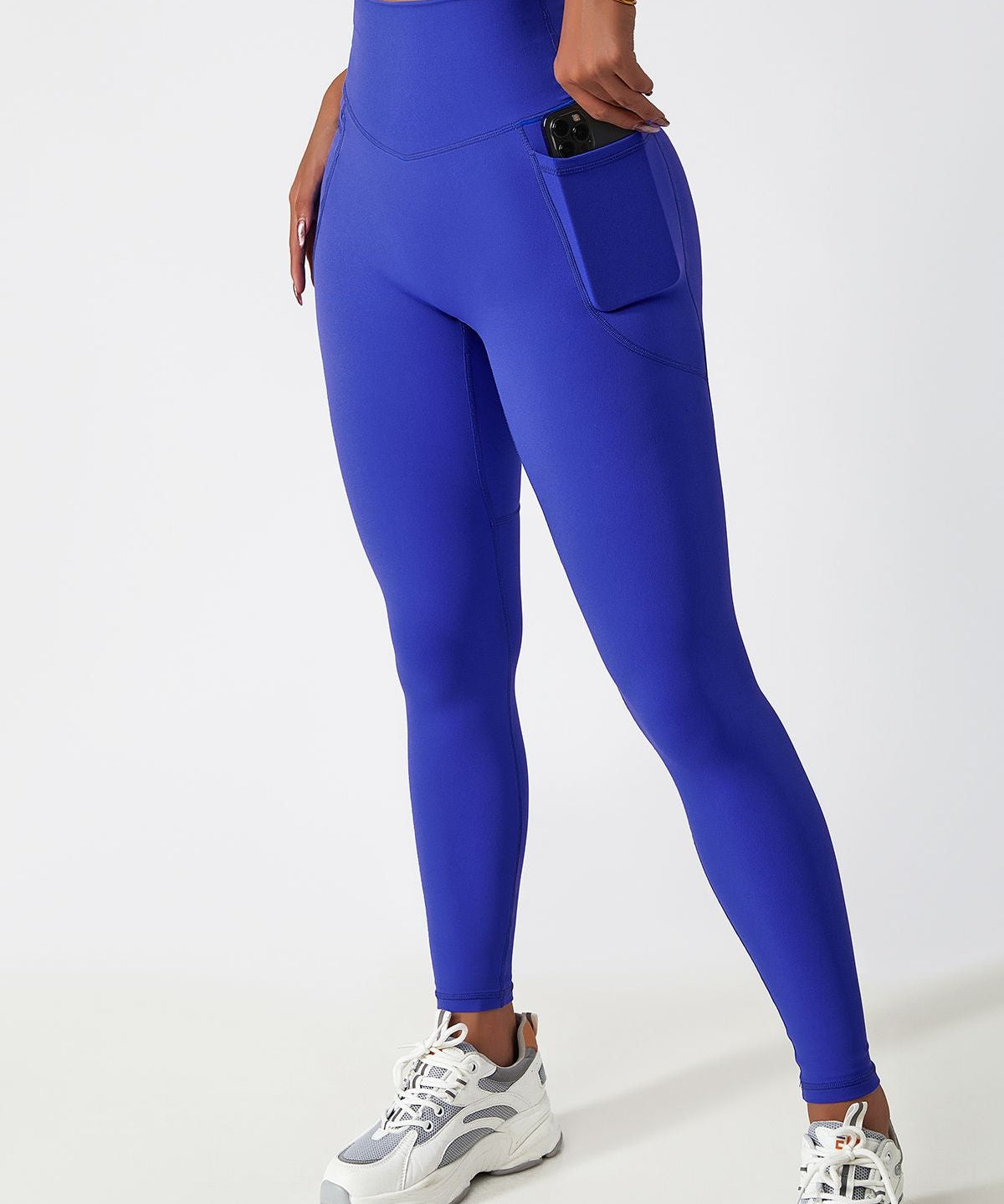 Cloud-Soft Workout Leggings with Pockets by bornfocus