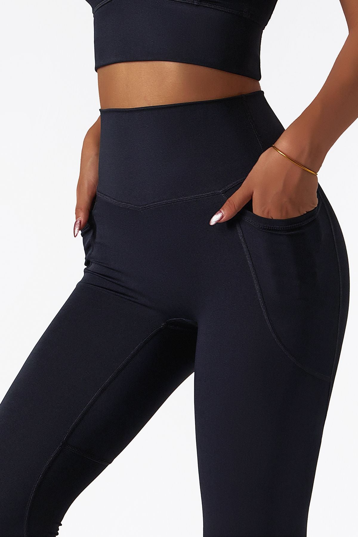 Cloud-Soft Workout Leggings with Pockets by bornfocus