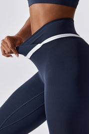 Contrast Trim V-Waist Gym Leggings by bornfocus