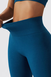Textured Seamless Scrunch Leggings by bornfocus
