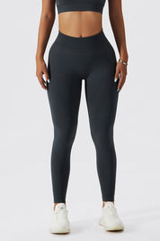 Textured Seamless Scrunch Leggings by bornfocus