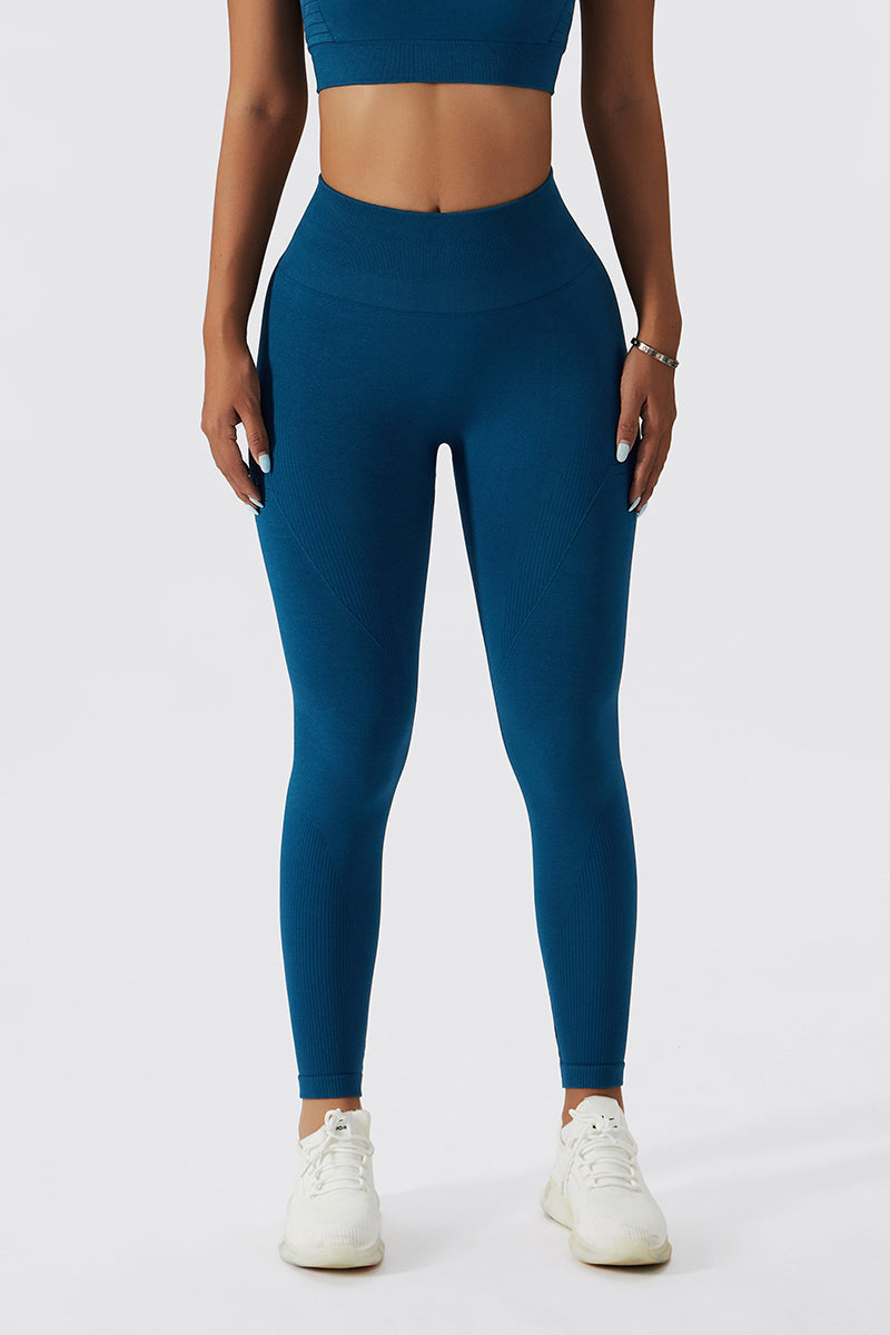 Textured Seamless Scrunch Leggings by bornfocus