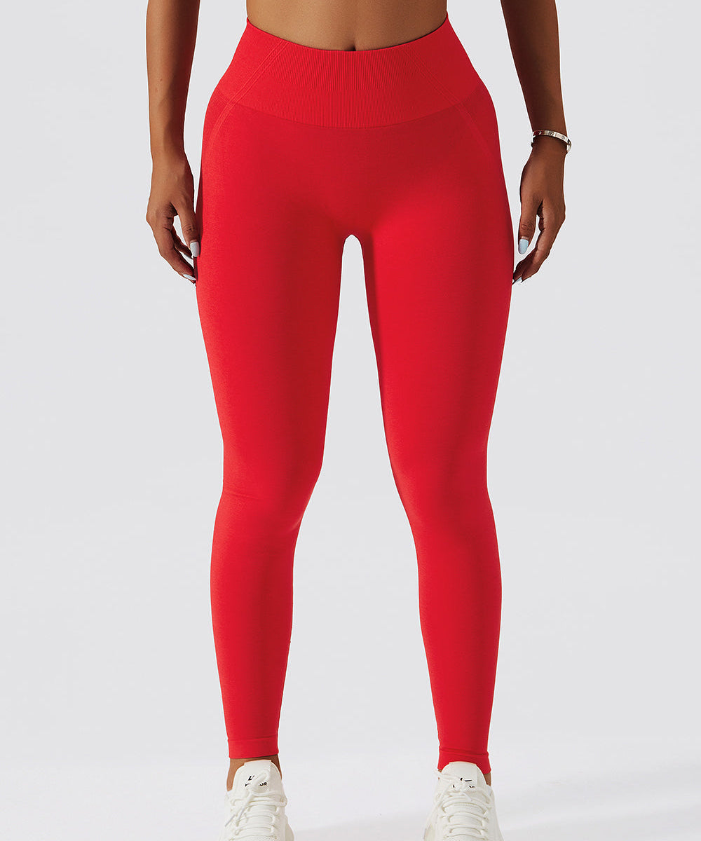 Seamless Scrunch Bum Leggings by bornfocus