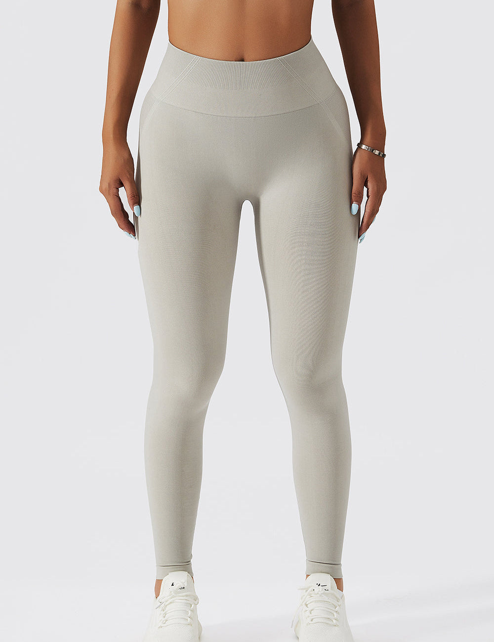 Seamless Scrunch Bum Leggings by bornfocus