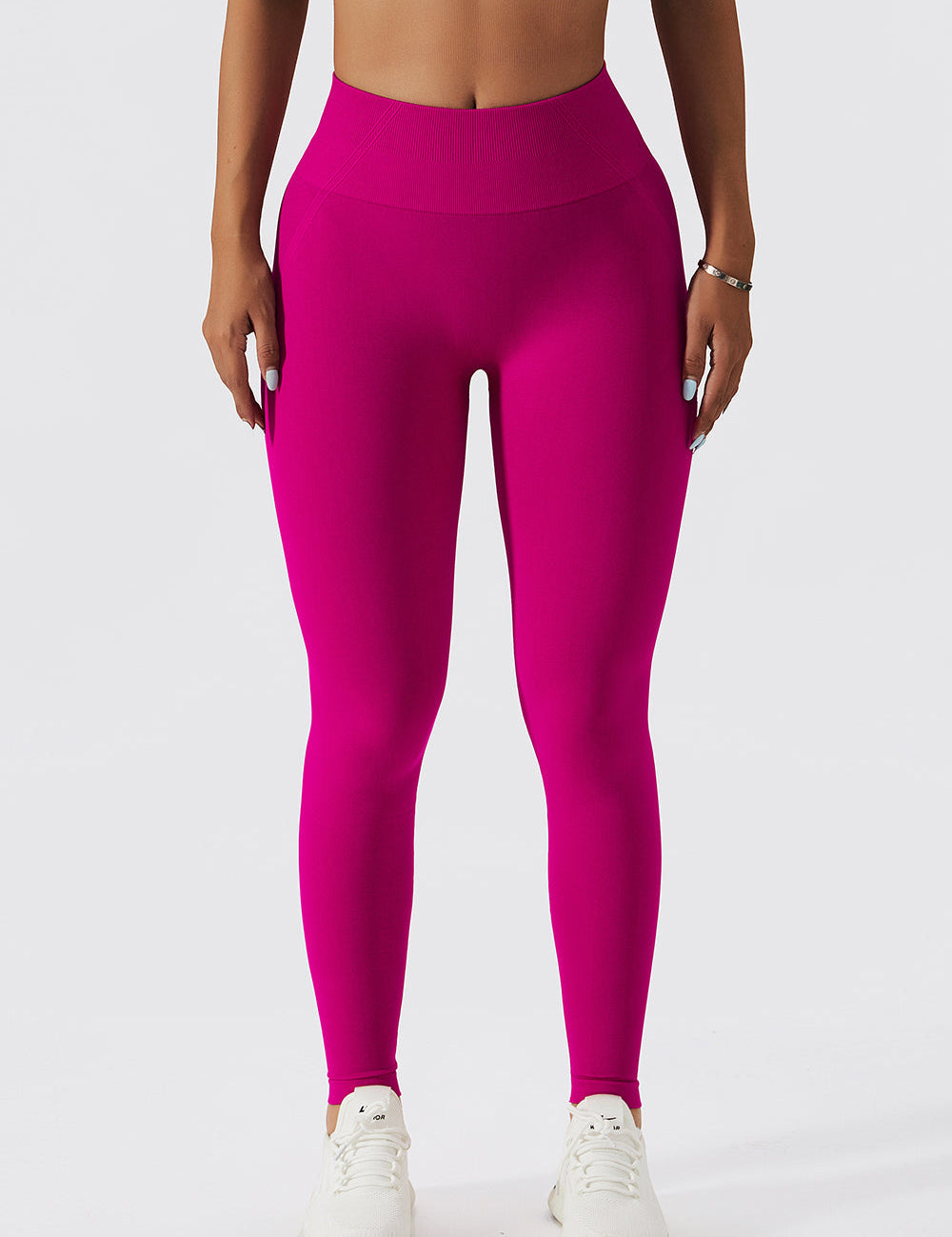 Seamless Scrunch Bum Leggings by bornfocus