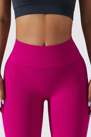 Seamless Scrunch Bum Leggings by bornfocus