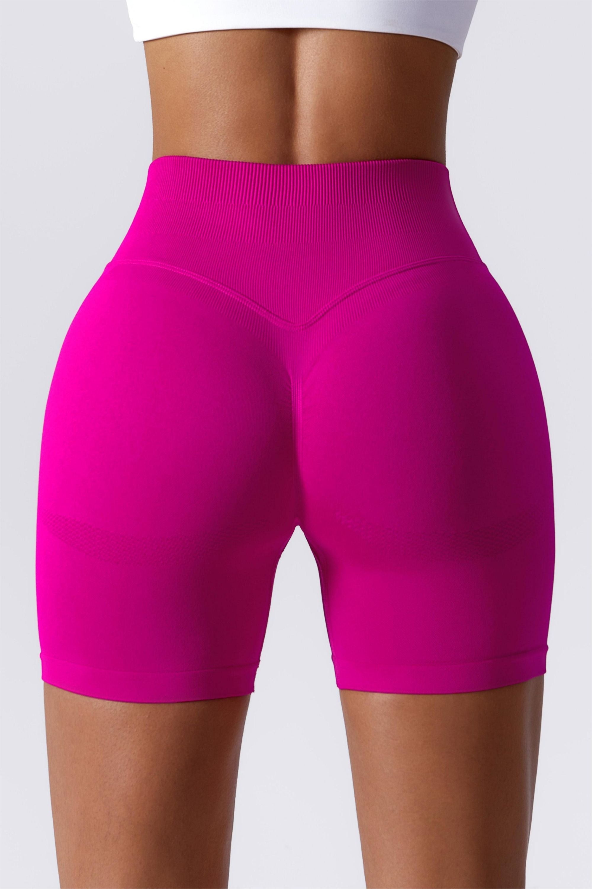 Butt Contour Seamless Scrunch Shorts by bornfocus