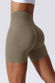 Butt Contour Seamless Scrunch Shorts by bornfocus