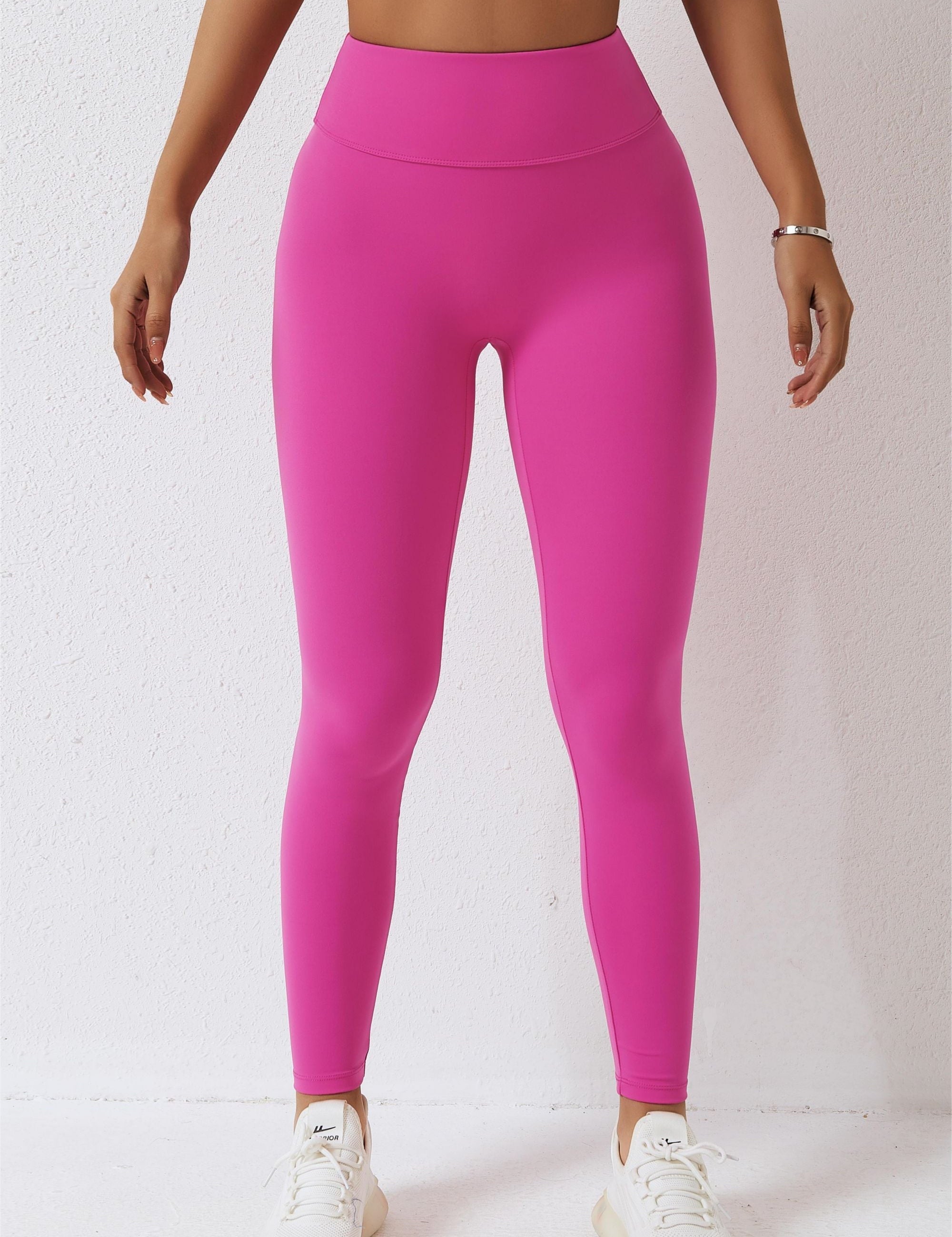 High-Waist Seam Free Scrunch Leggings by bornfocus