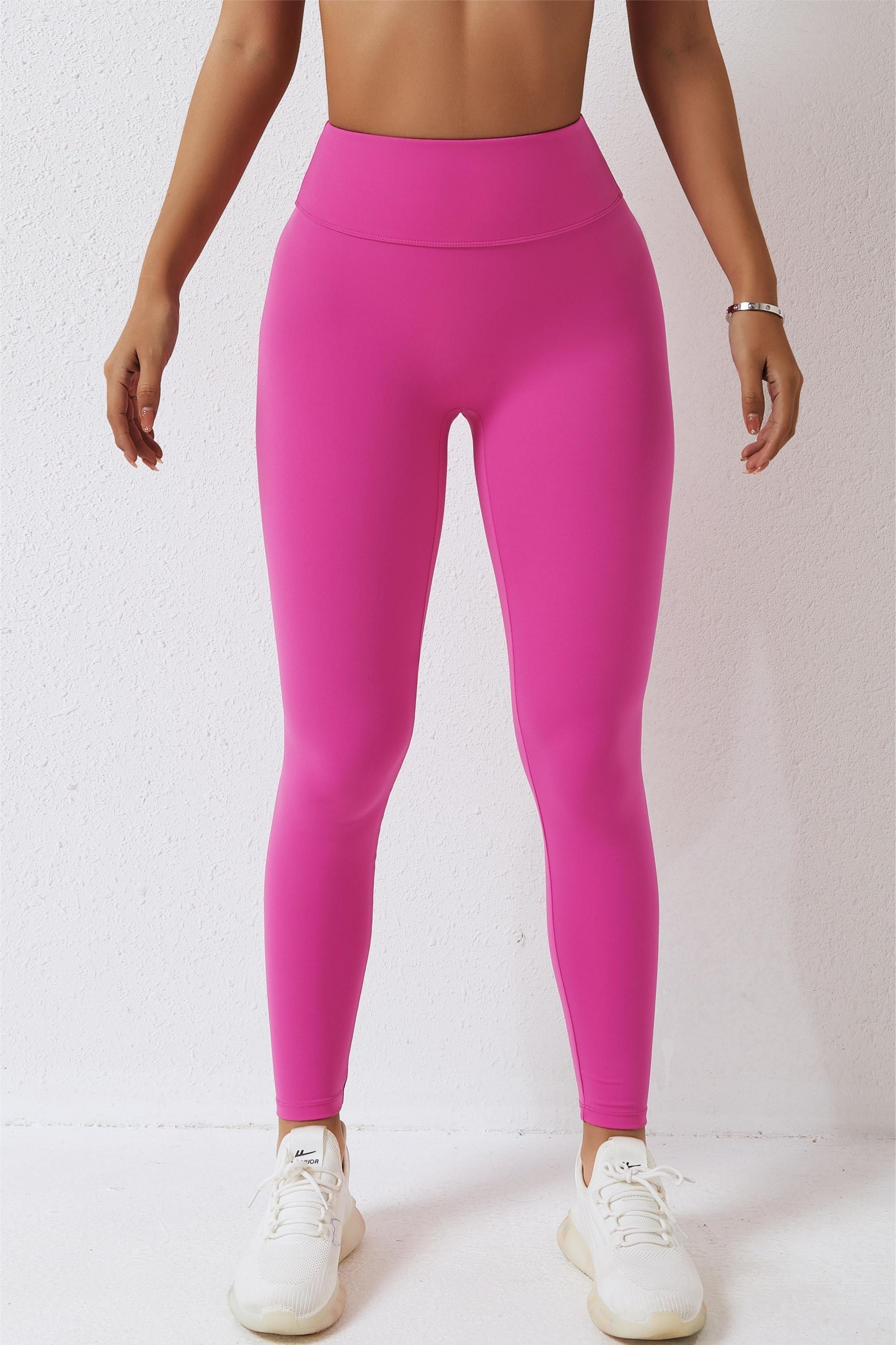 High-Waist Seam Free Scrunch Leggings by bornfocus