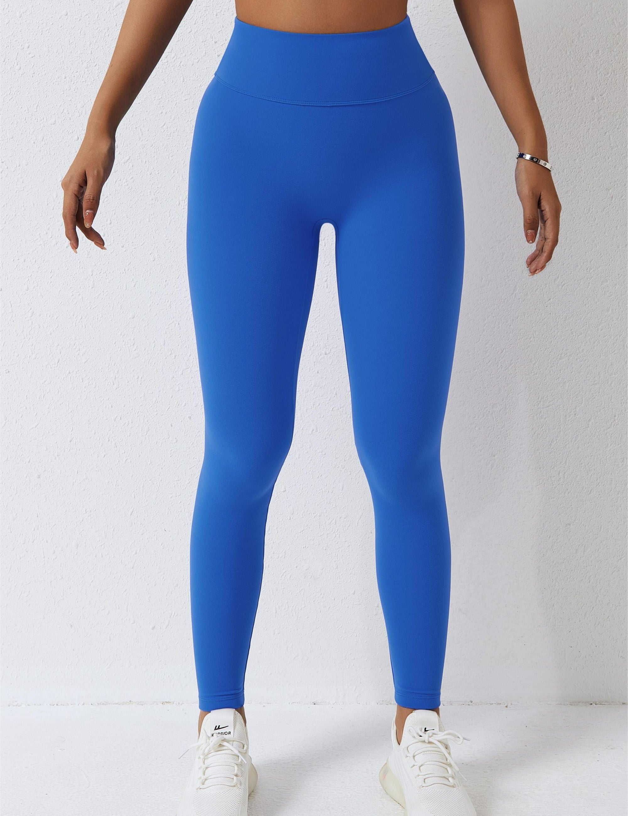 High-Waist Seam Free Scrunch Leggings by bornfocus