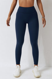 High-Waist Seam Free Scrunch Leggings by bornfocus