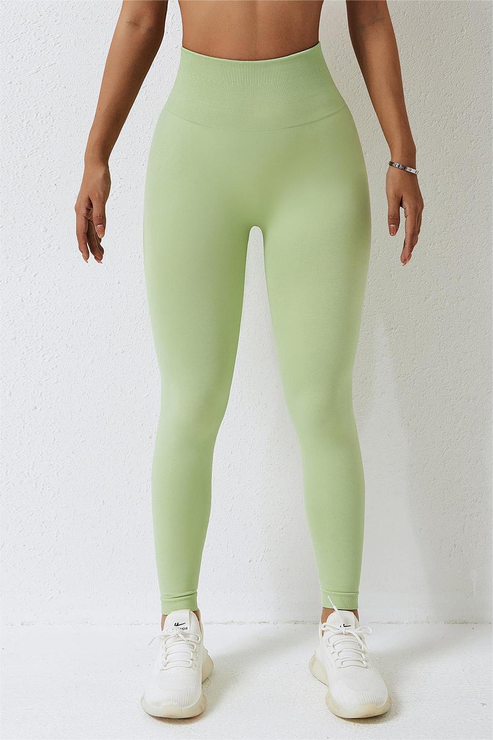 Seamless High-Waist Scrunch Leggings by bornfocus