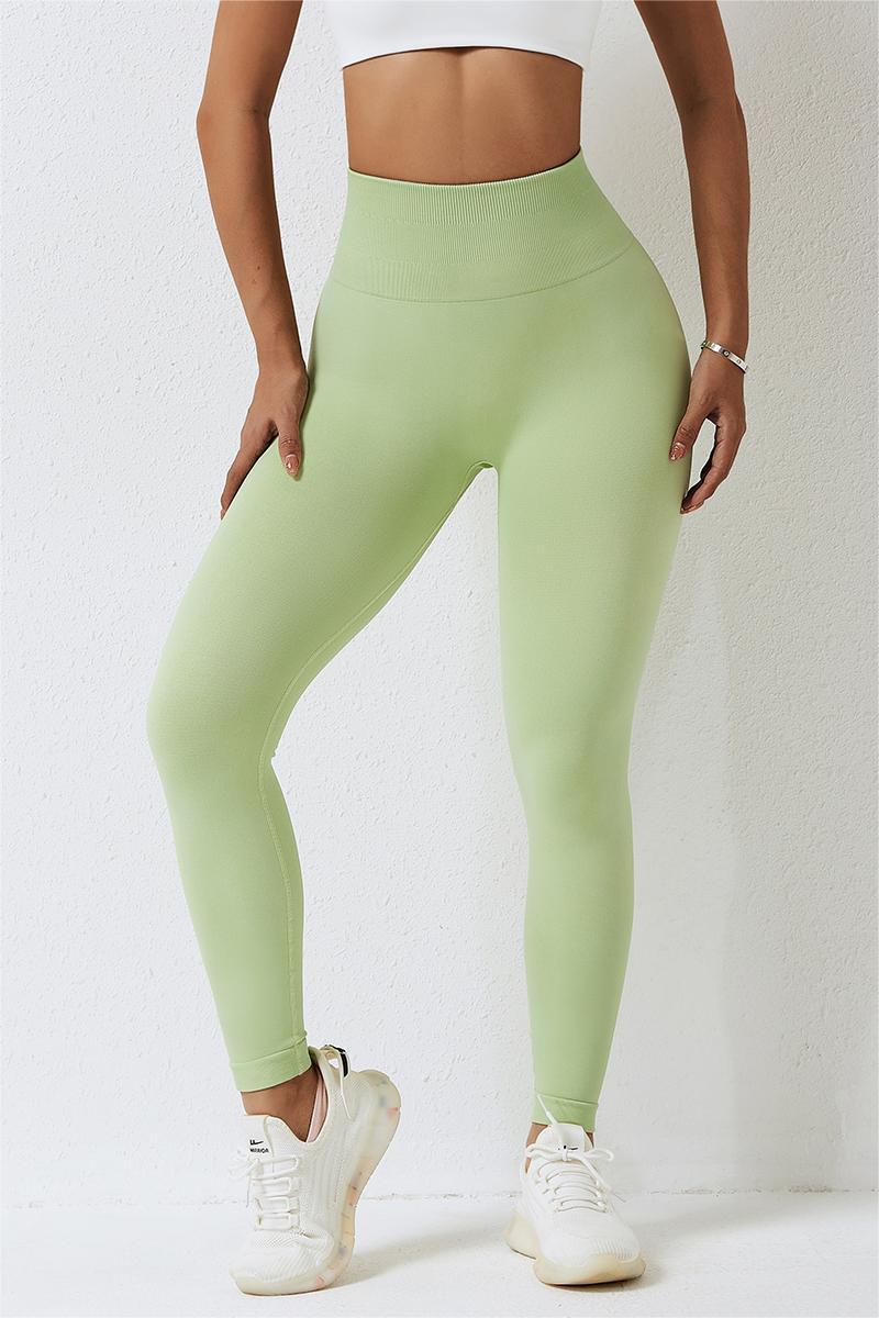 Seamless High-Waist Scrunch Leggings by bornfocus