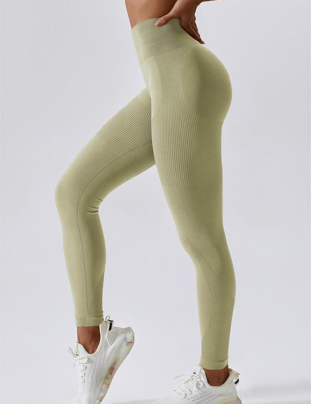 Seamless Butt Sculpting Leggings by bornfocus