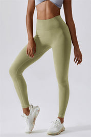 Seamless Butt Sculpting Leggings by bornfocus