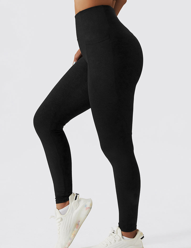 Butt-Sculpting Leggings with Pockets by bornfocus