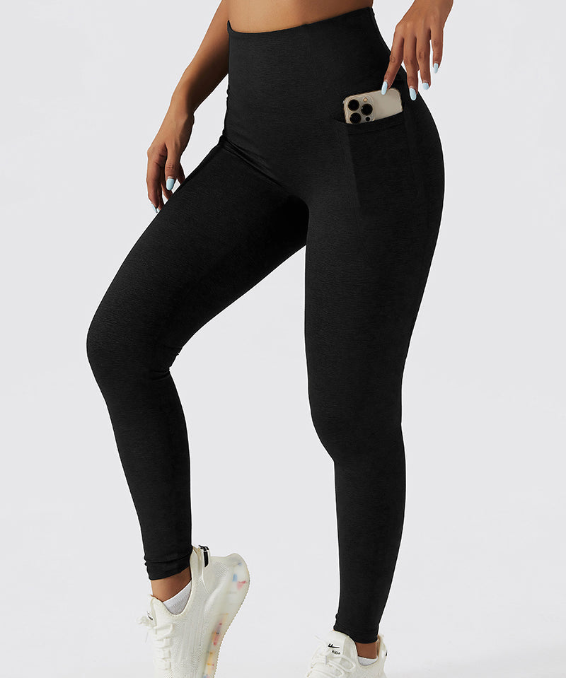 Butt-Sculpting Leggings with Pockets by bornfocus