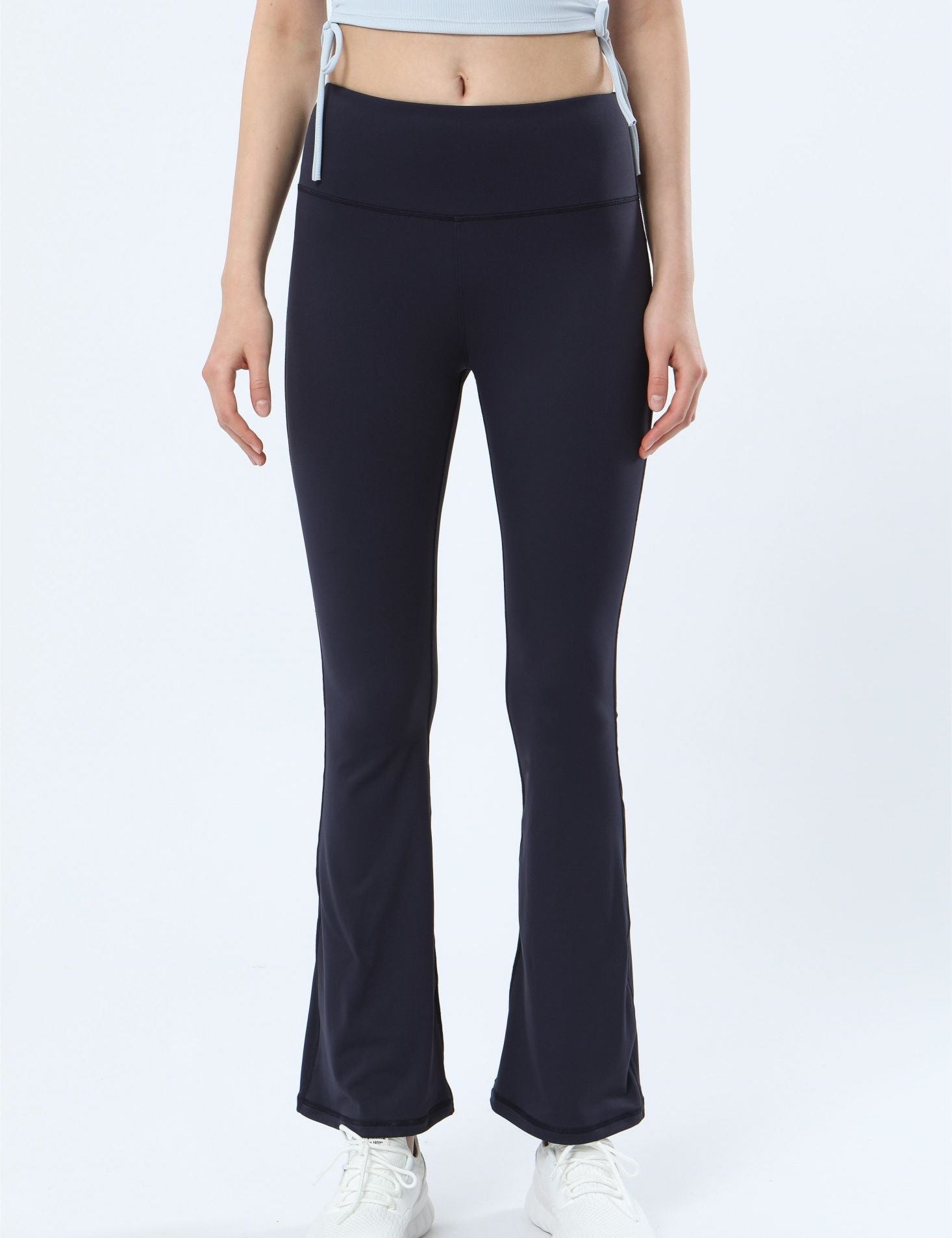 Yoga Pants With Back Pockets by bornfocus