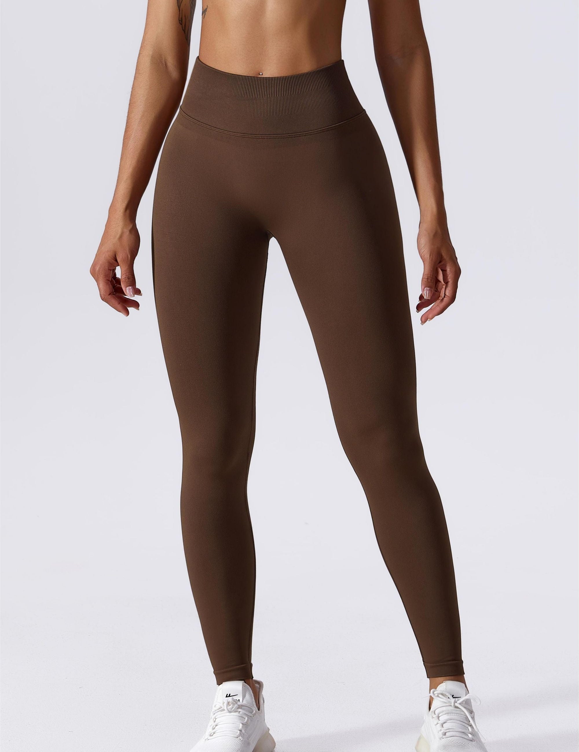 Butt Contour Seamless Leggings by bornfocus