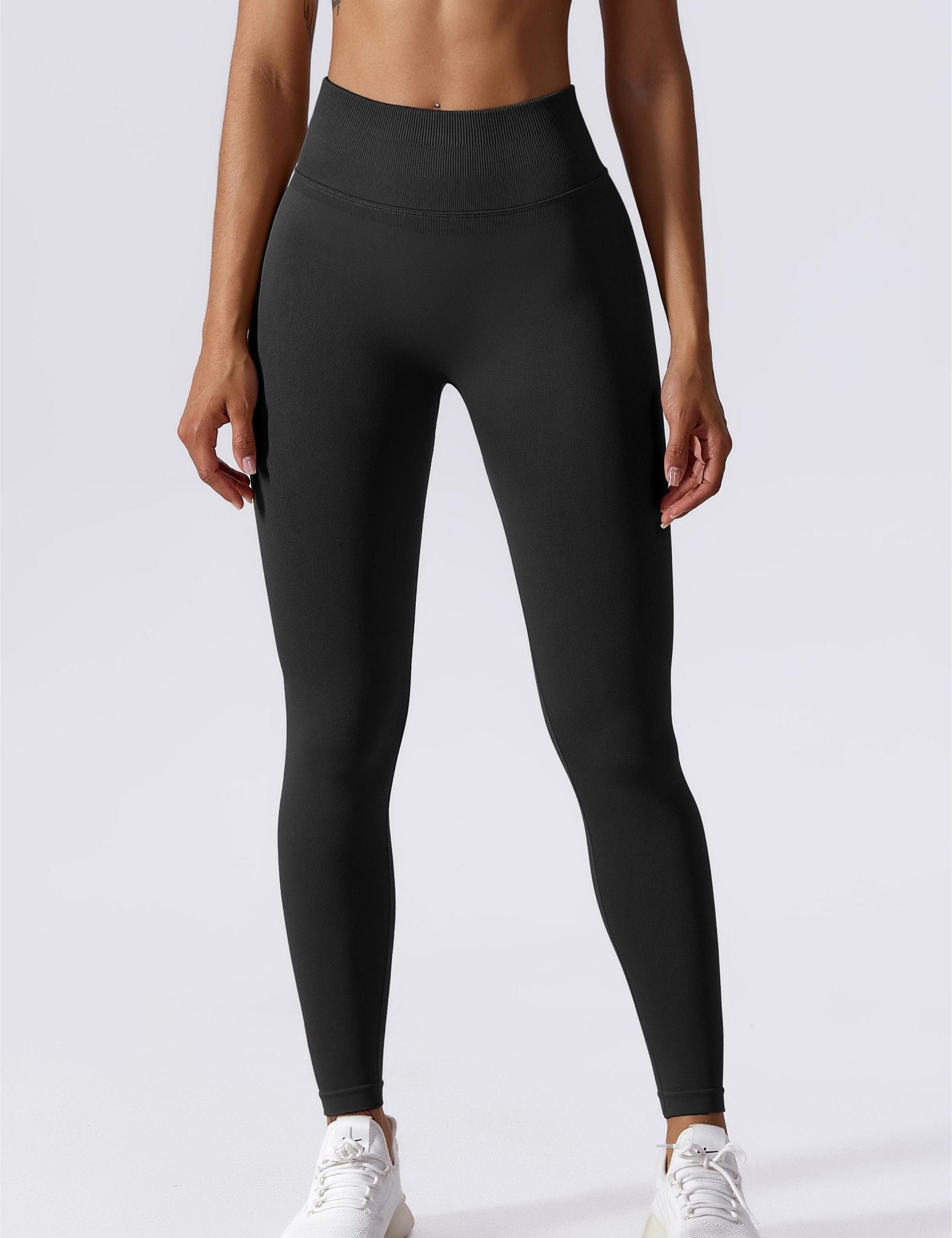 Butt Contour Seamless Leggings by bornfocus