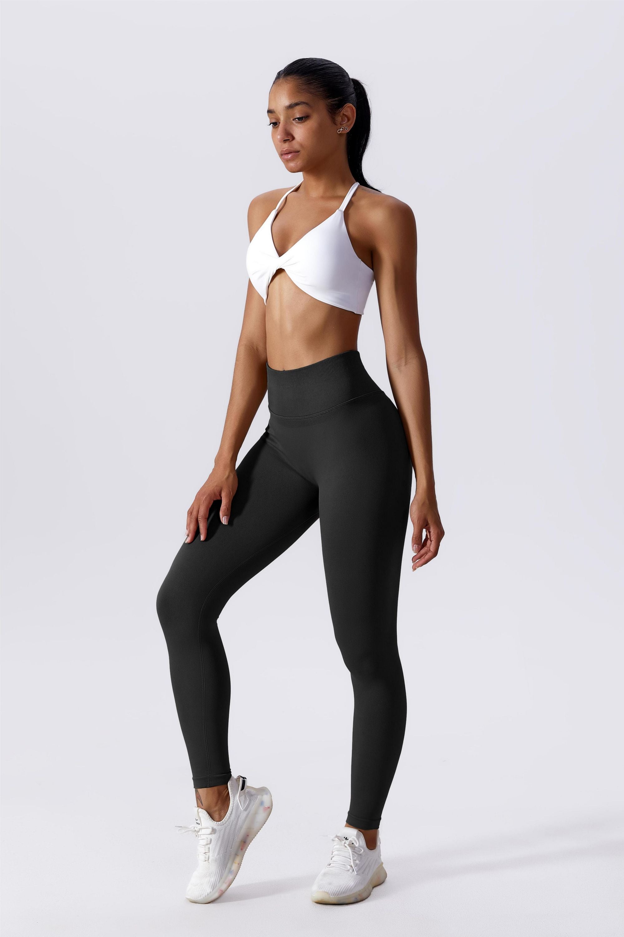 Butt Contour Seamless Leggings by bornfocus