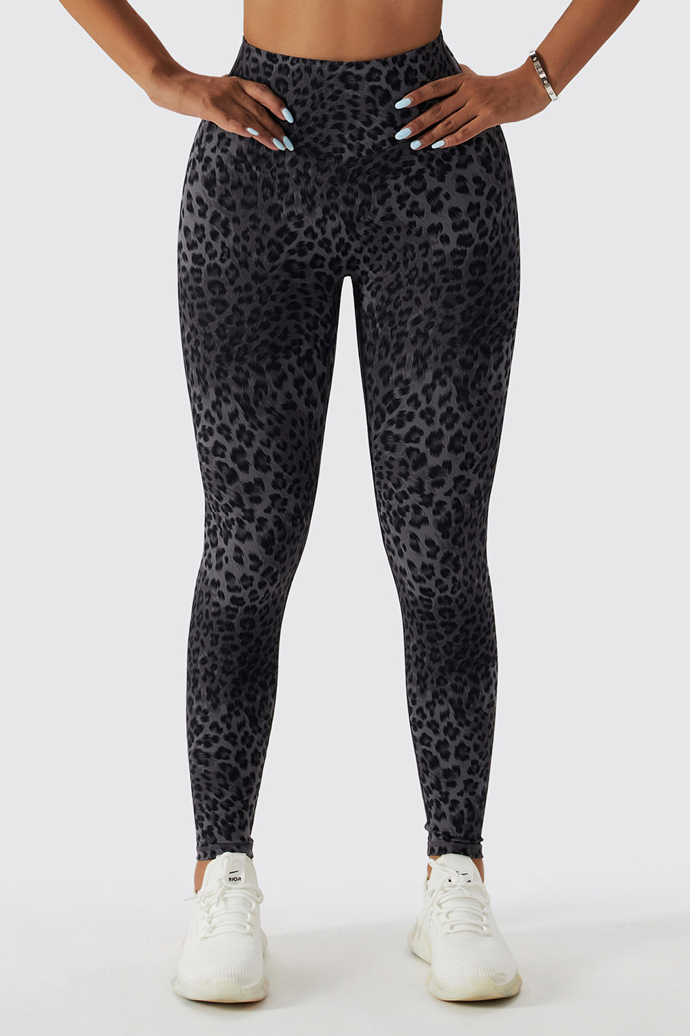 Leopard Seamless Scrunch Leggings by bornfocus