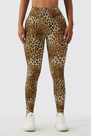 Leopard Seamless Scrunch Leggings by bornfocus