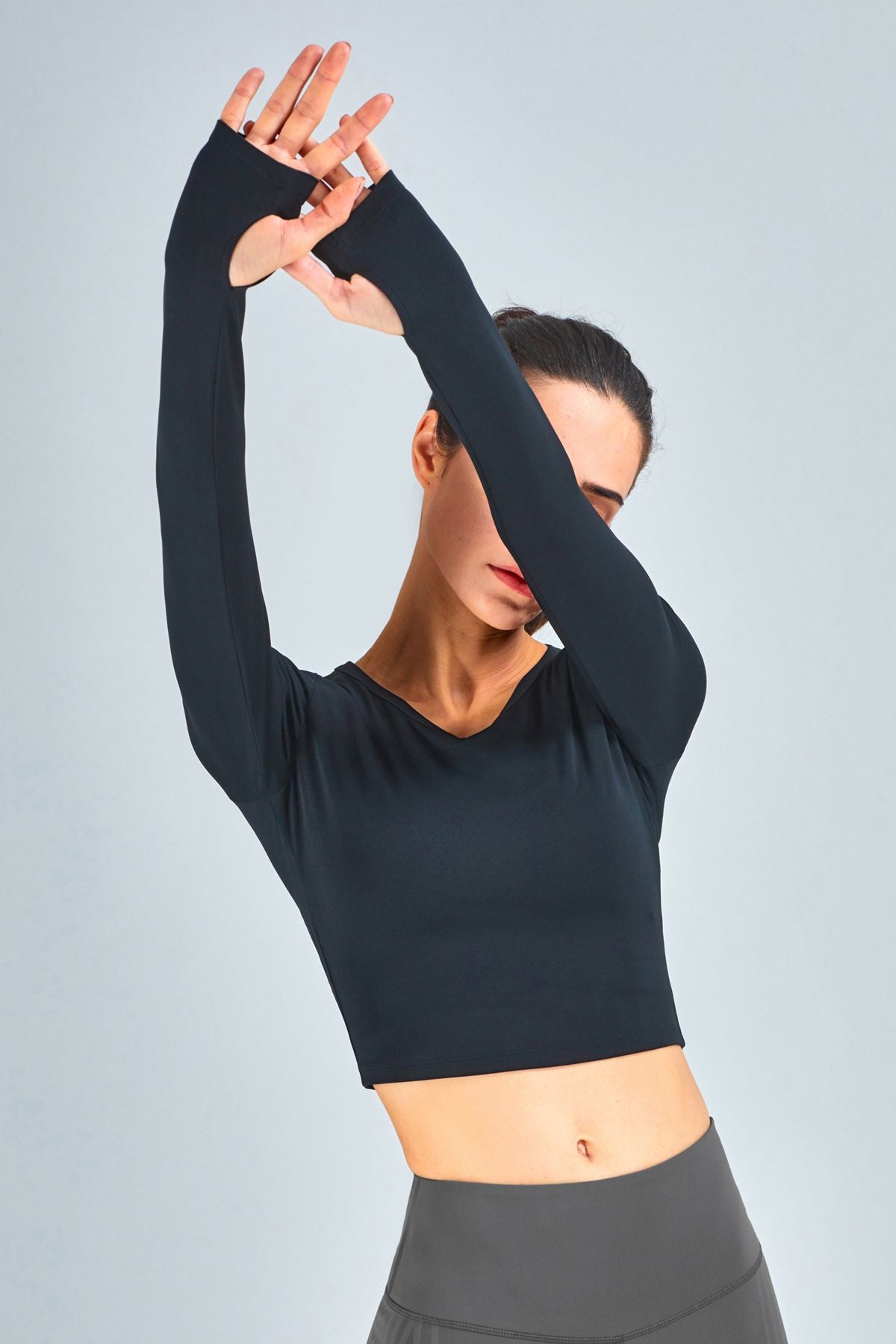 Long Sleeve Workout Crop Tops with Thumb Holes by bornfocus