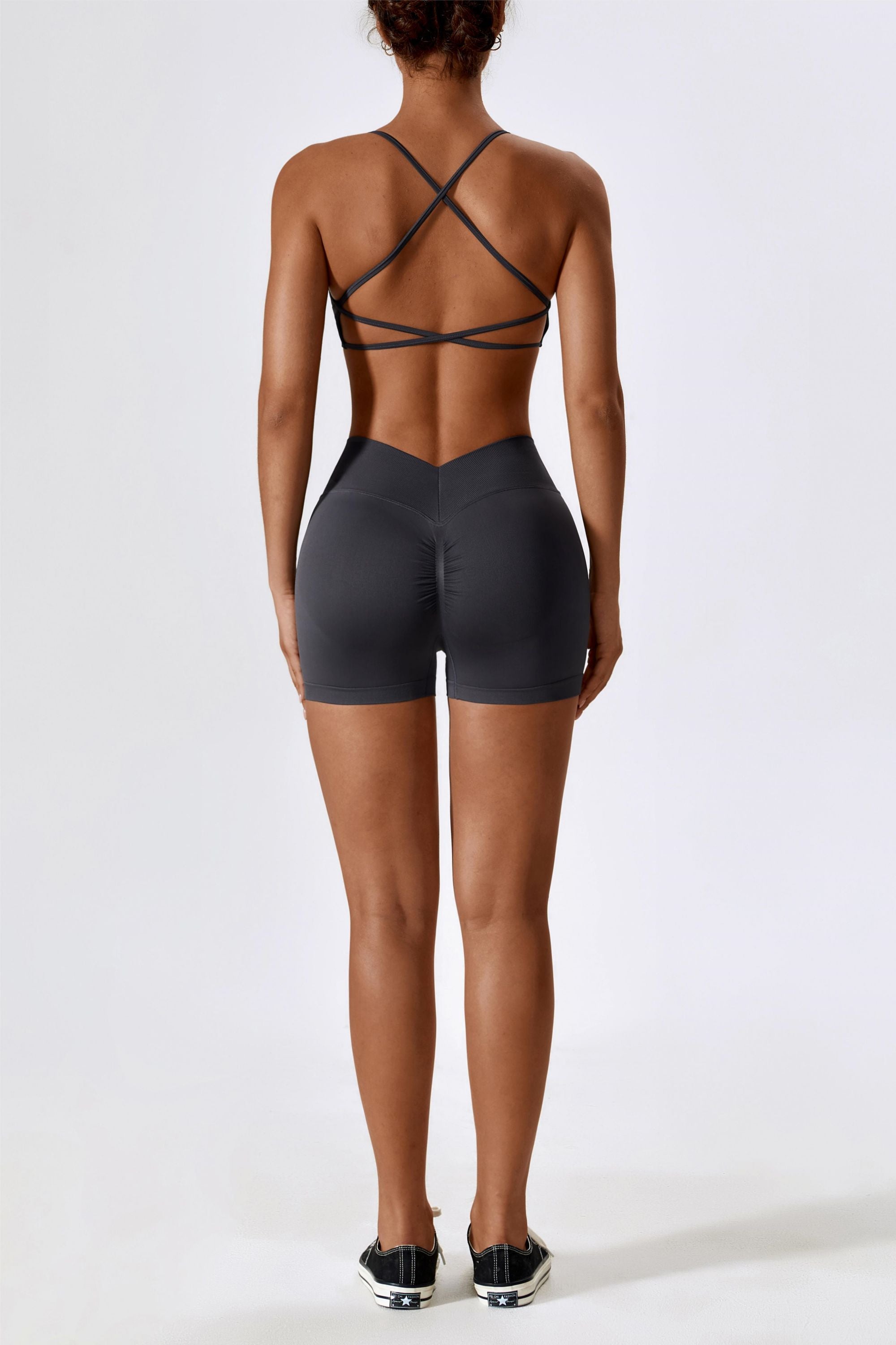 V-Back Seamless Scrunch Butt Shorts by bornfocus