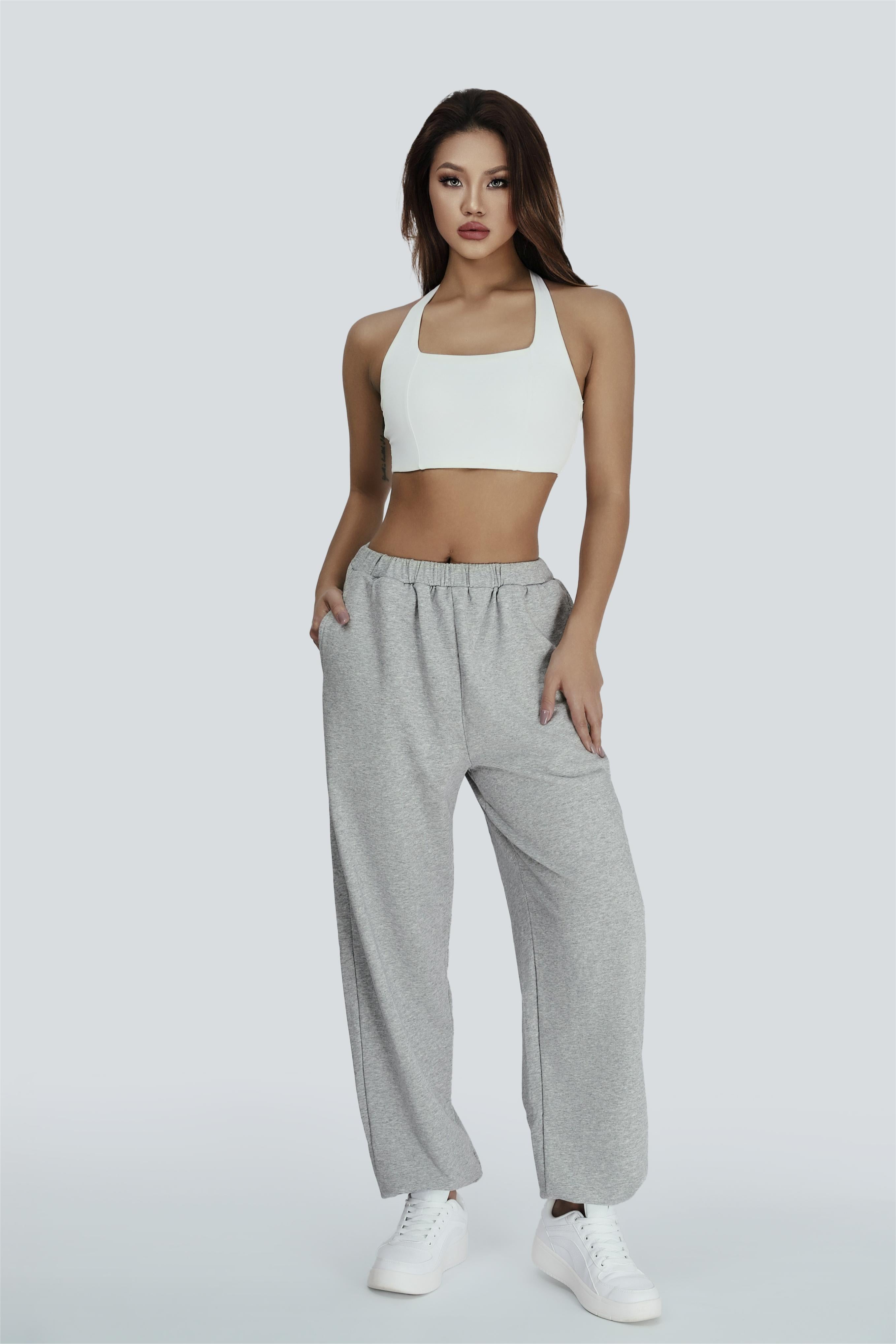 Low-Waist Sweatpant with Pockets by bornfocus