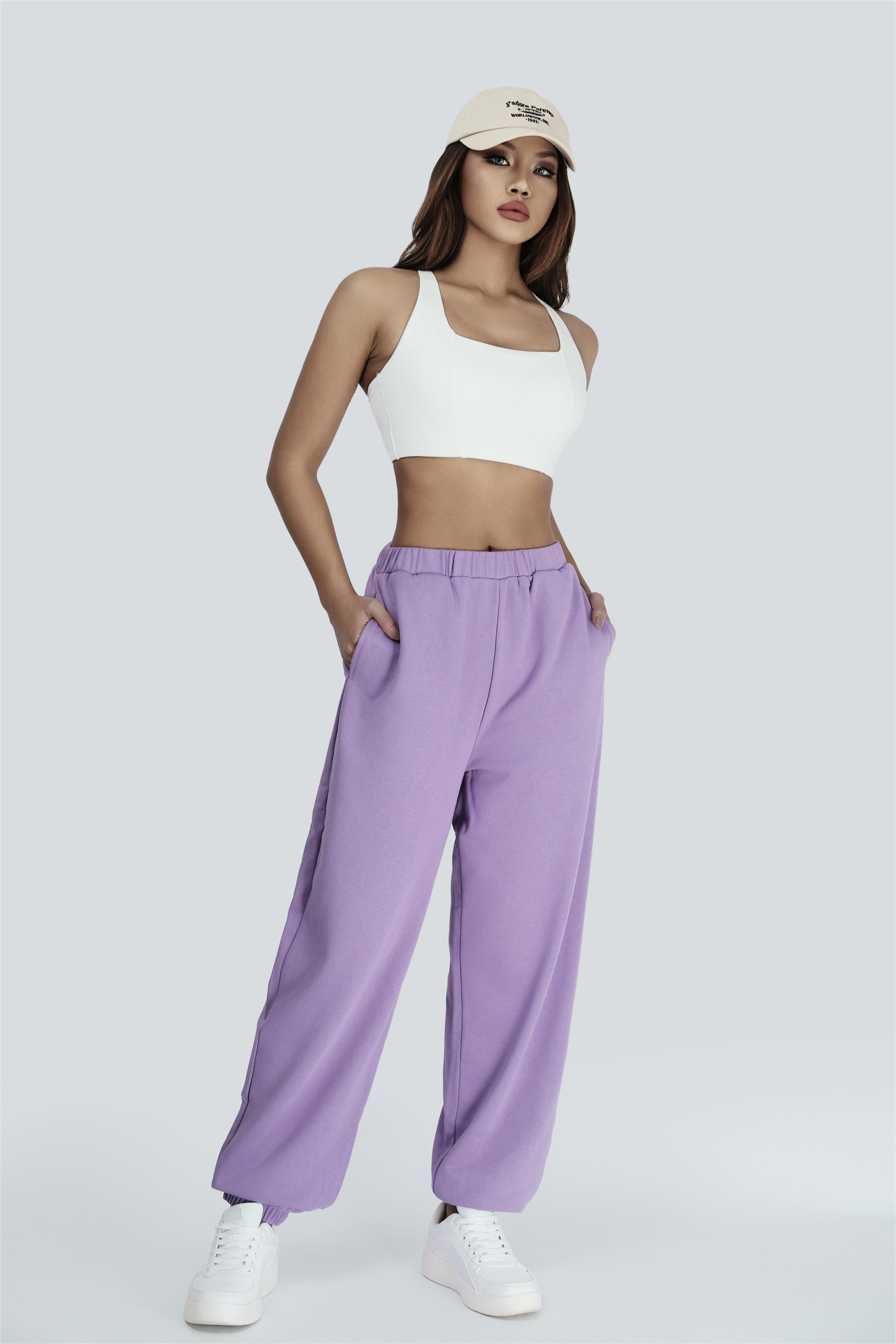 Low-Waist Sweatpant with Pockets by bornfocus