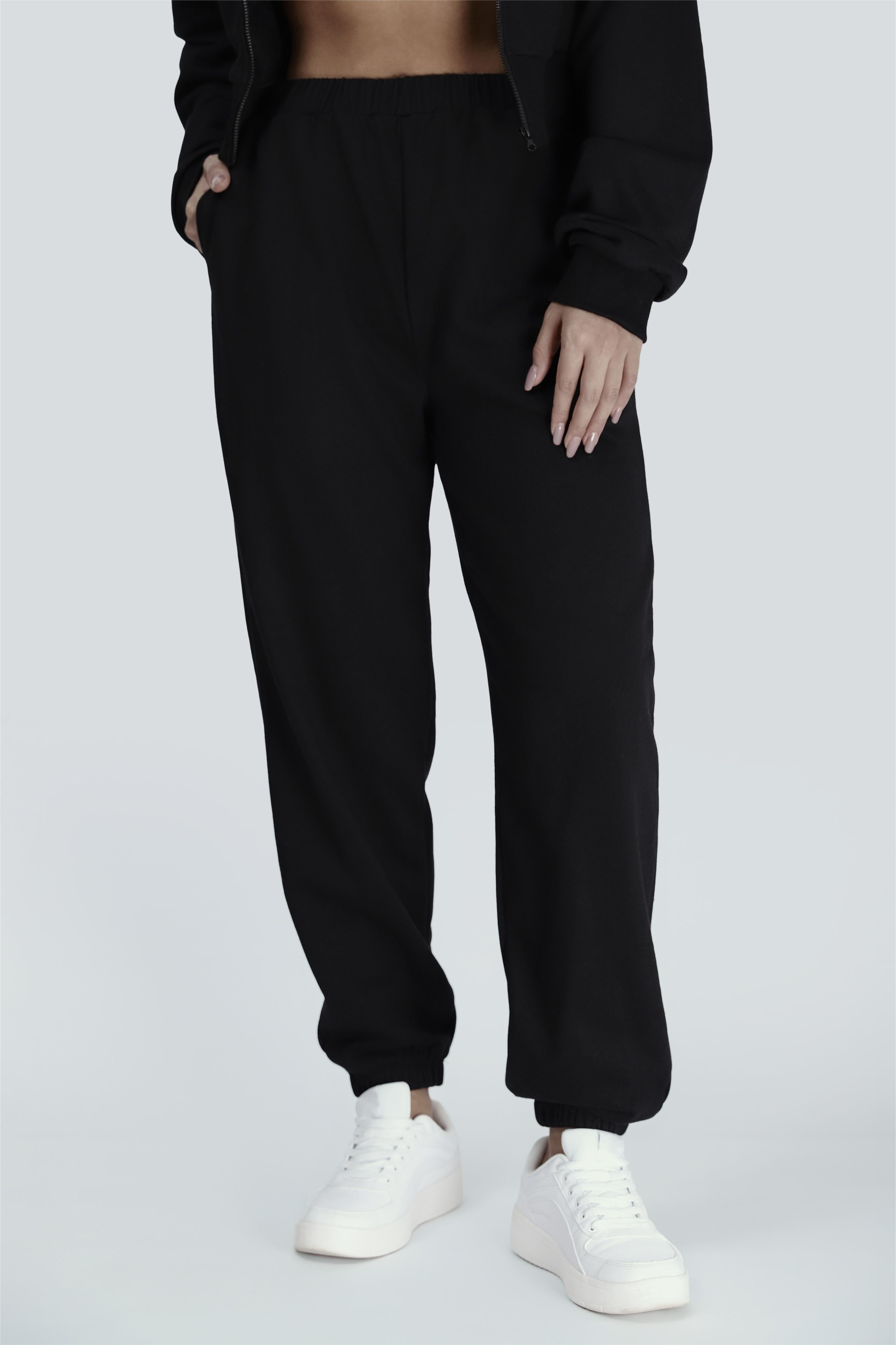 Low-Waist Sweatpant with Pockets by bornfocus